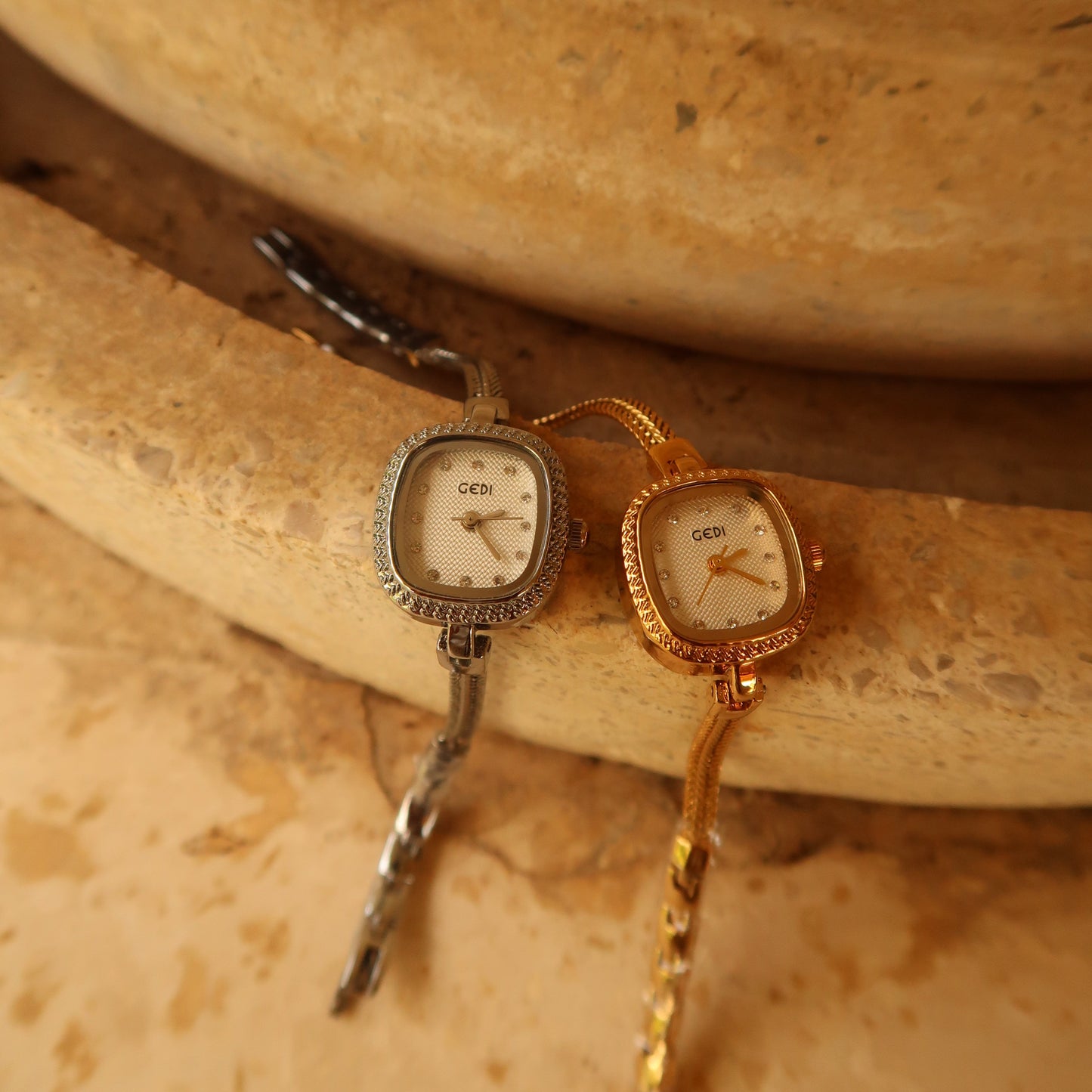 Uma watch