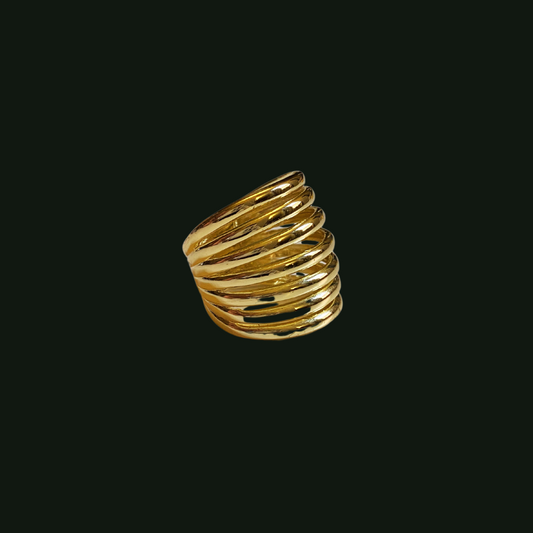 Evie 21K Ring