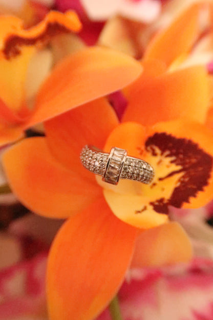 Lumi 18K Ring