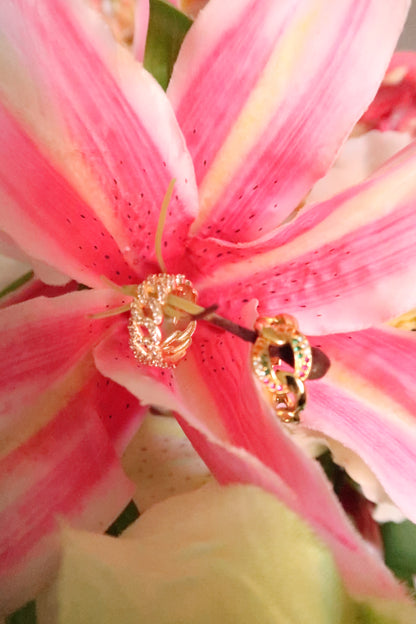 Cosmic 18K Ring