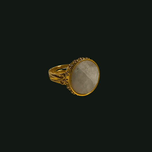 Suvi 18K Ring